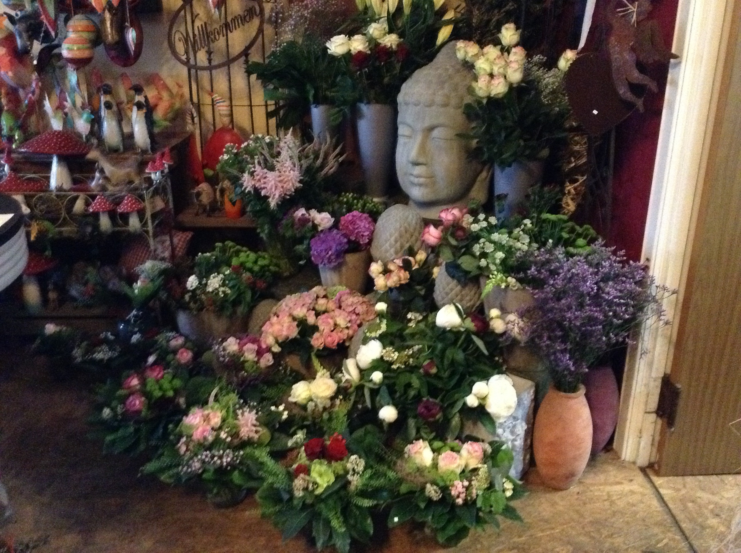 Frauke Naffin-Meyer, Inhaberin von Löwenzahn Floristik, in ihrem Blumenladen