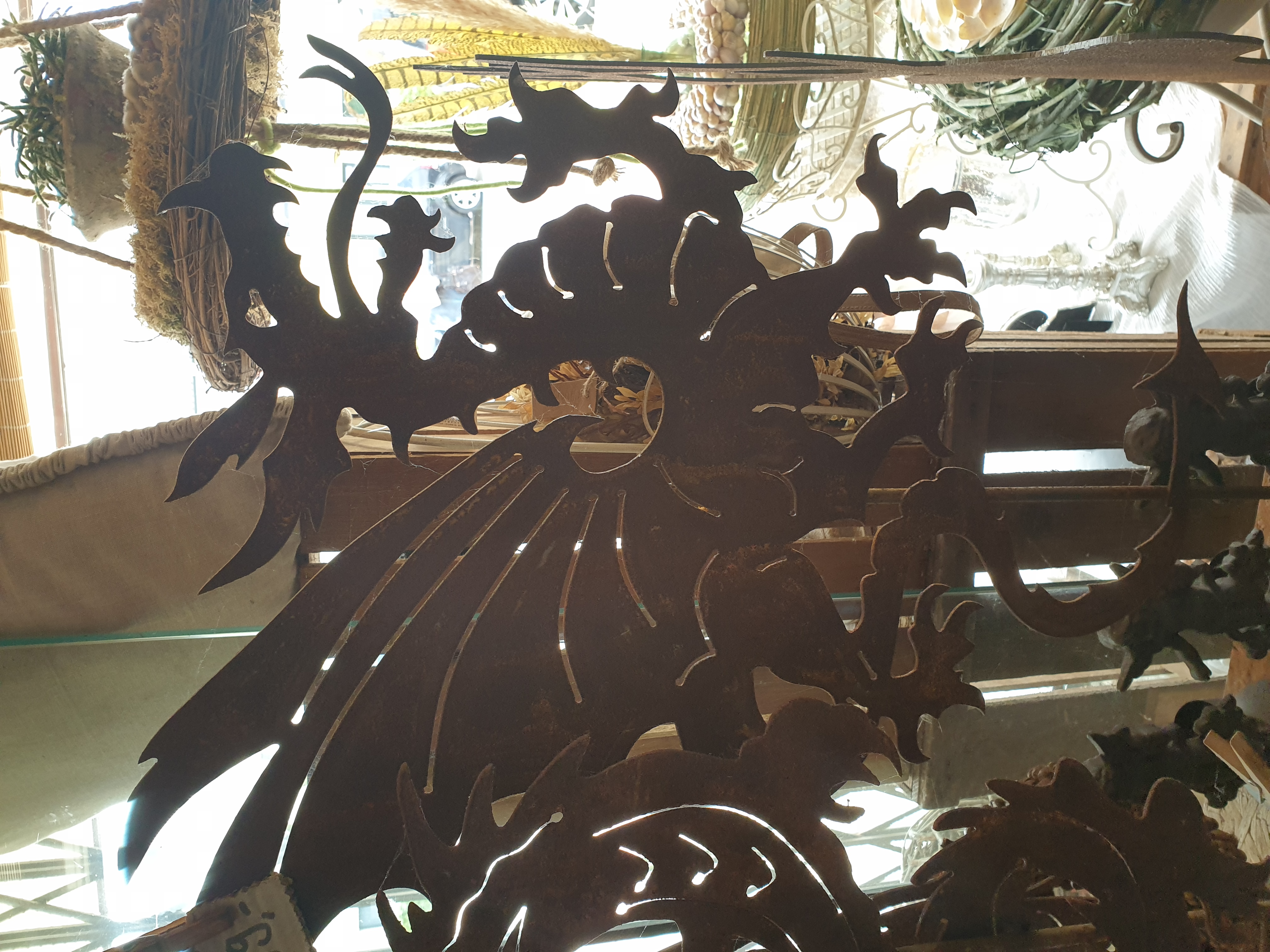 Gartenaccessoires und Skulpturen mit natürlicher Patina