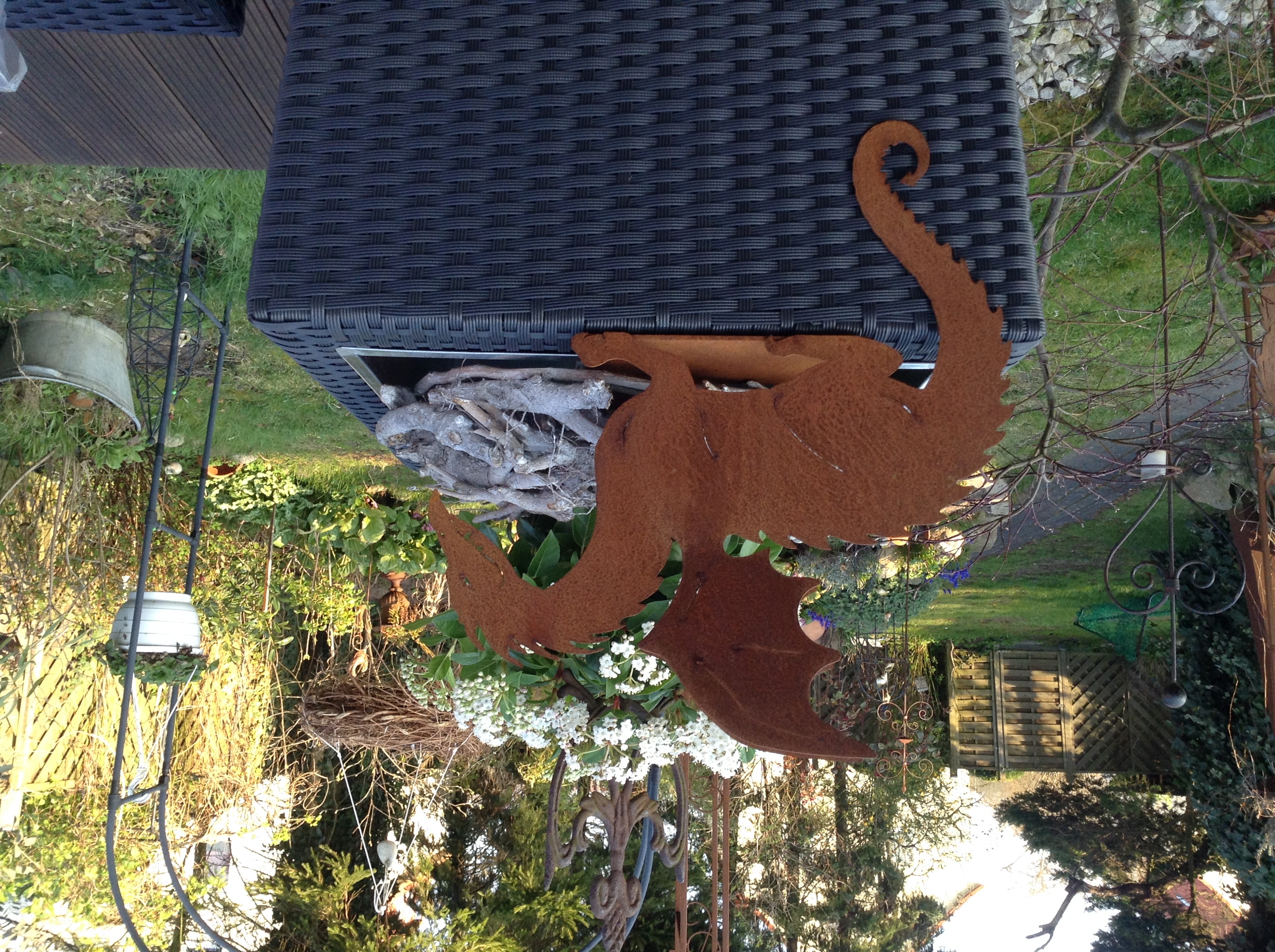 Rustikale Gartendekoration mit Patina